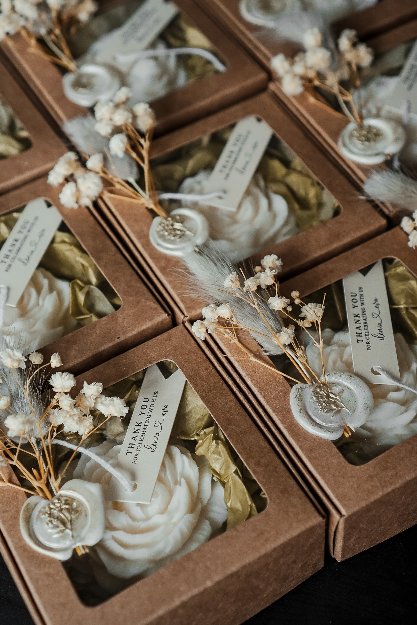 Boîtes personnalisées bougies mariage Pivoine