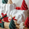 Bougie sculpturale Pain d’Épices avec bougies sapin et cerf, ambiance de Noël
