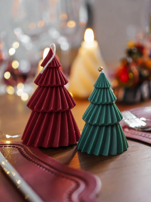 bougie-sapin-geometrique-noel-bordeaux-vert Bougie Sapin Géométrique parfumée – Collection de Noël artisanale Ysadena