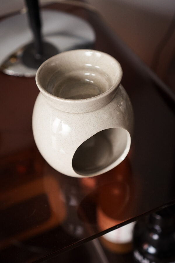 detail-bruleur-fondants-rond-creme Brûleur Rond Crème pour Fondants Parfumés